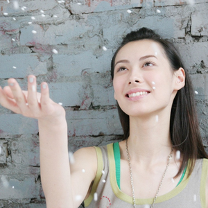 欧美亚洲一区综合精品
